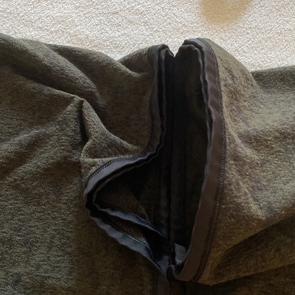 Lululemon Adjustable Wrap/Scarf - Picture 6 of 9